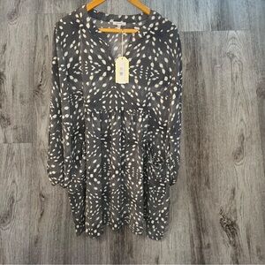 Women's Gray and White Patterned V-Neck Dress